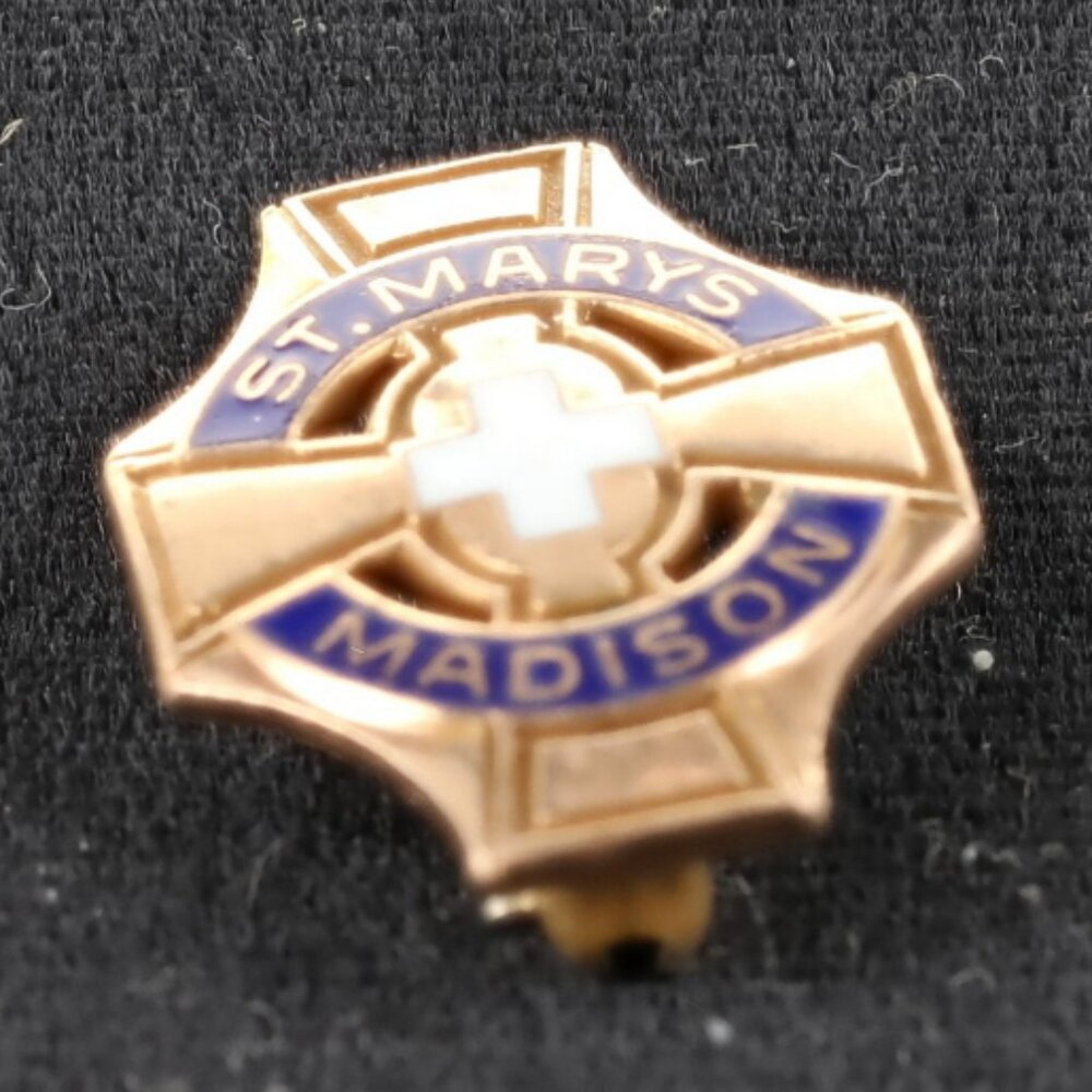 St Marys Madison Hospital Lapel Pin, 10k gold
